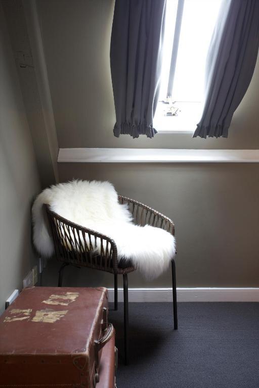 The Kings Arms Hotel Didmarton Quarto foto